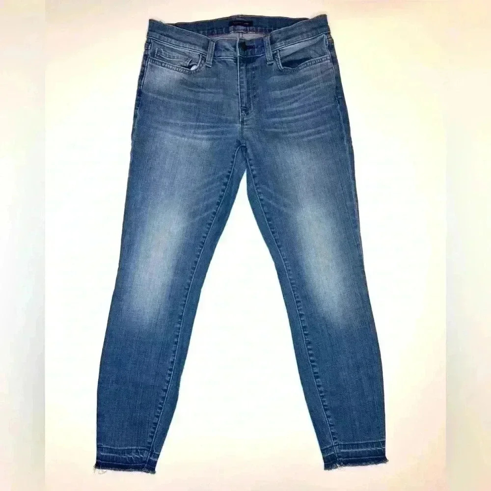 Tommy Hilfiger Women’s Curvy Skinny Jeans Size - 6